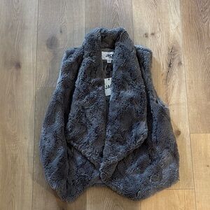 Jack Plush Faux Fur Vest - Gray - New w/tags - Size XS